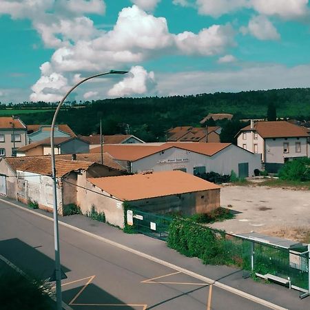 Chez Romain, Appartement Proche Commerces Et Centre Ville Avec Wifi Verdun-sur-Meuse Ngoại thất bức ảnh